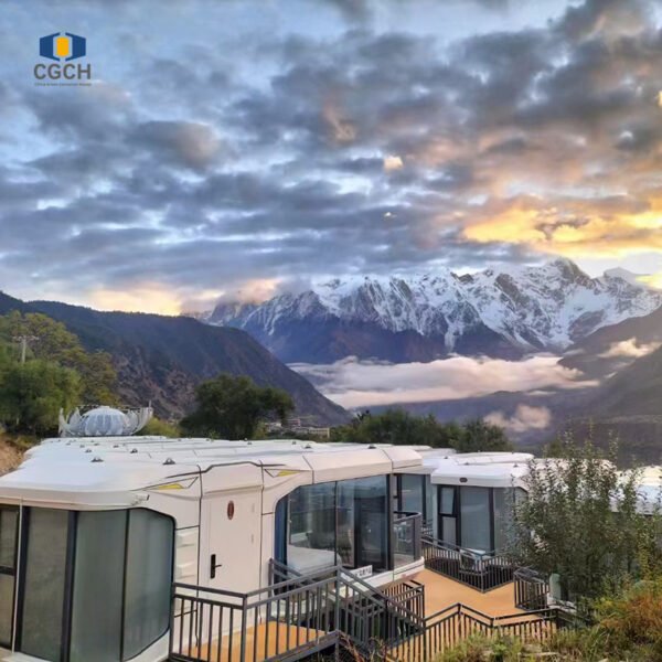CGCH 40ft Prefab Home Capsule Mobile Hotel Prefab Home with Kitchen and Bathroom Capsule Home