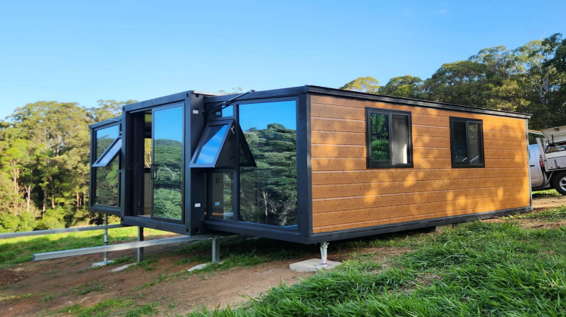 CGCH modular home-expandable container house with glass wall