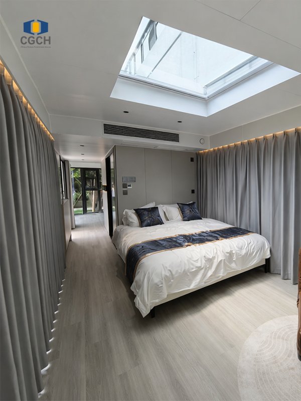 K7-CGCH space capsule house-interior details1