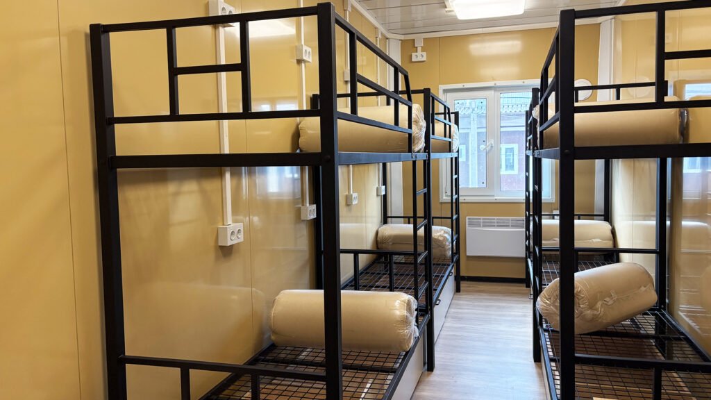 modular homes-CGCH flat-pack container house 8000 units in Russia-excellent insulation